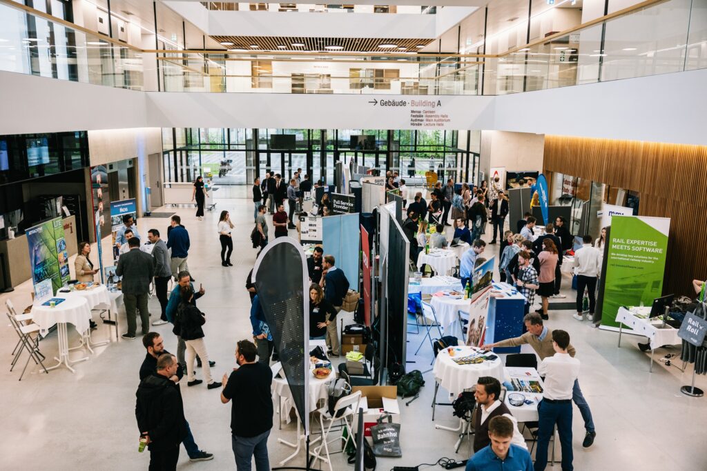 Firmenmesse der Bahnbranche