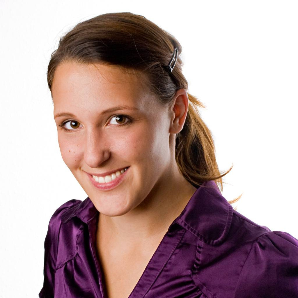 Janina_Duch_quadratisch.jpg
